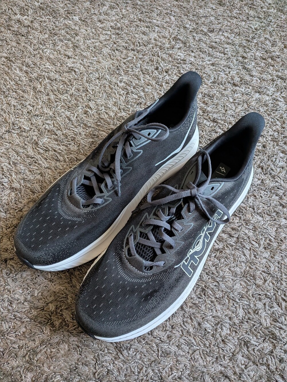 Hoka One One Mach 6 Black/White Athletic Running Shoes Men's 14D NWOB